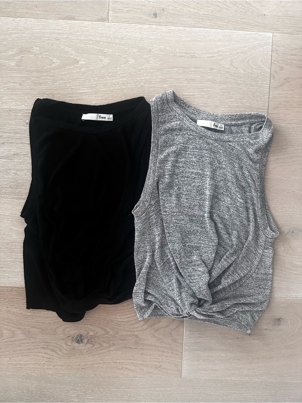 2 Aritzia Wilfred Daley Tabk Twist-Hem Tank Tops - Black & Gray, Small